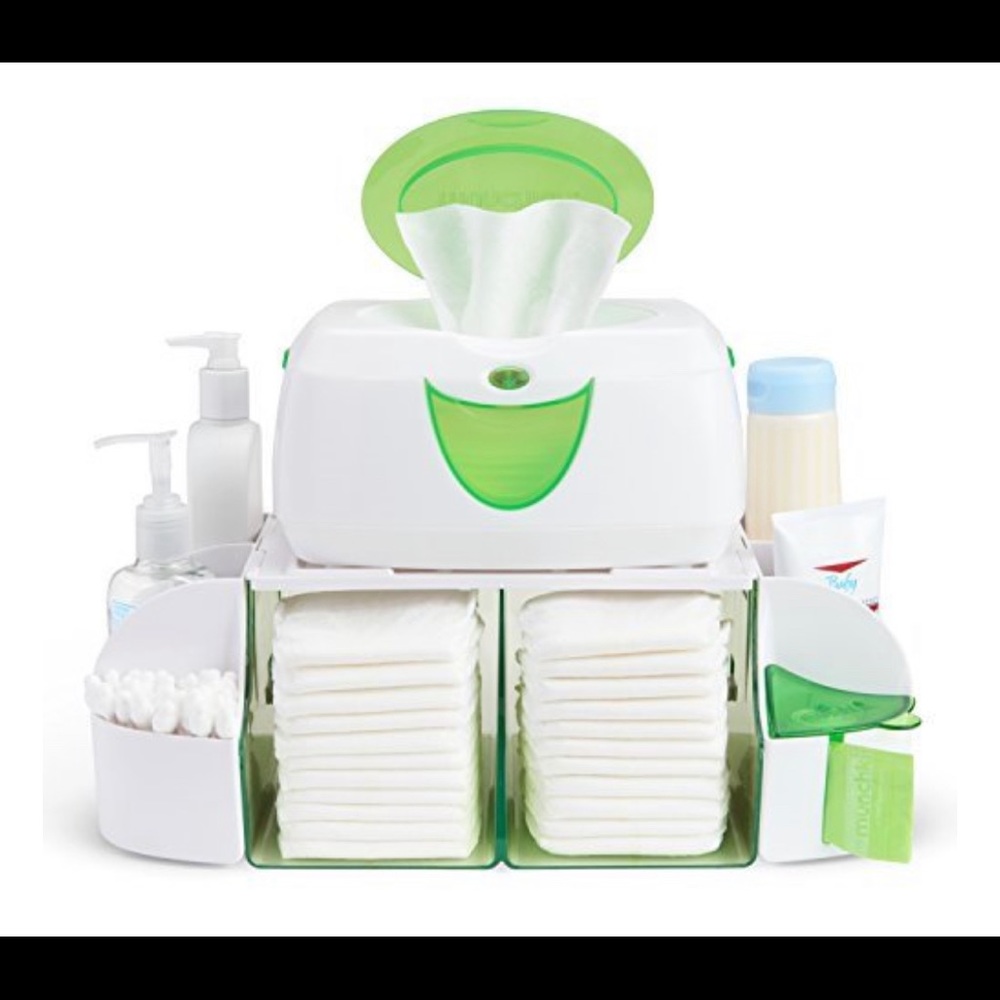 Munchkin Organizer Diaper Changing Kit (Includes changing pad)